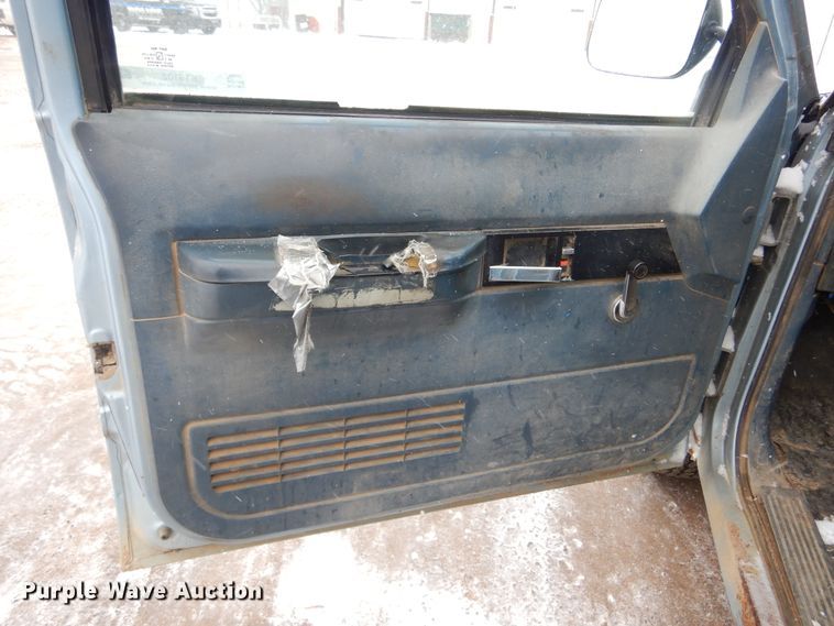 image for item KT9102 1990 Chevrolet K1500  pickup truck