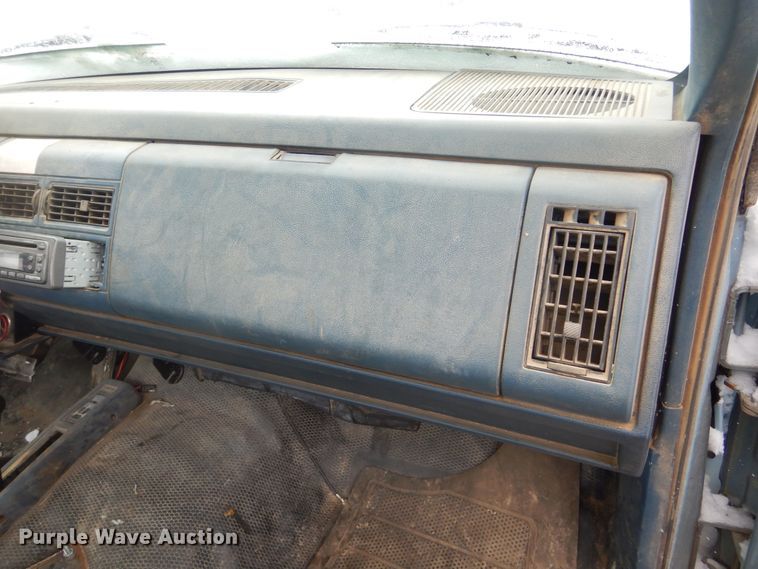 image for item KT9102 1990 Chevrolet K1500  pickup truck