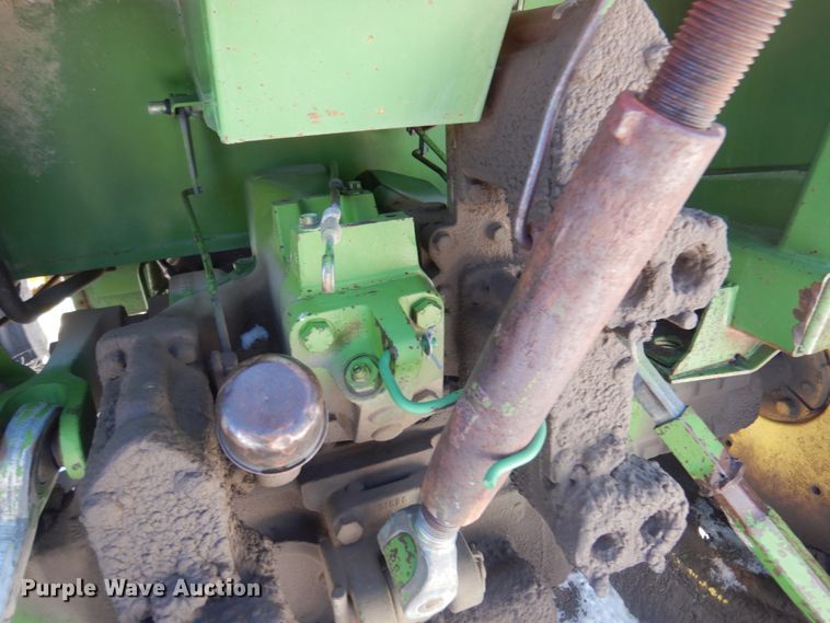 image for item KU9683 1974 John Deere 4430  tractor