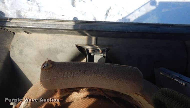 image for item KU9683 1974 John Deere 4430  tractor