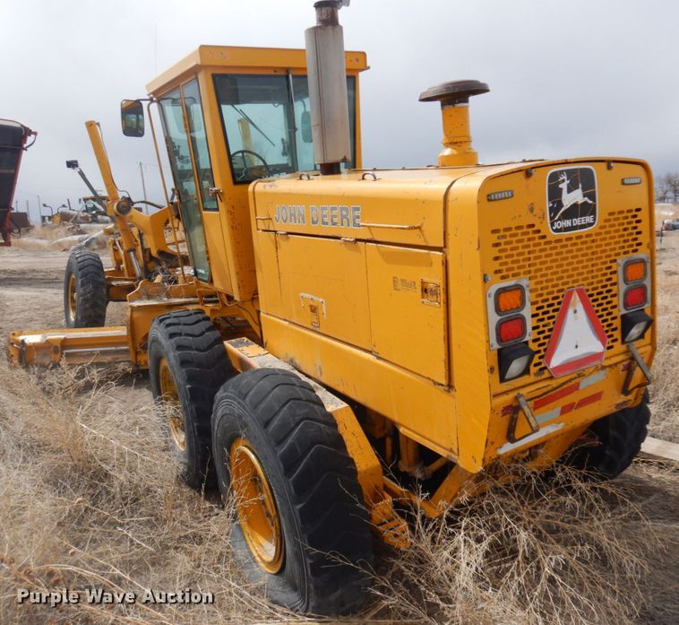 image for item KU9712 1991 John Deere 770BH  motor grader