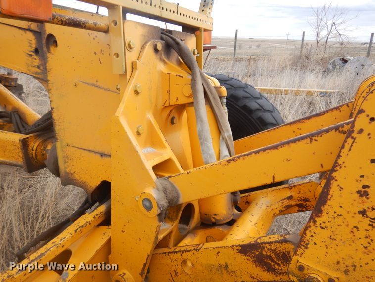 image for item KU9712 1991 John Deere 770BH  motor grader