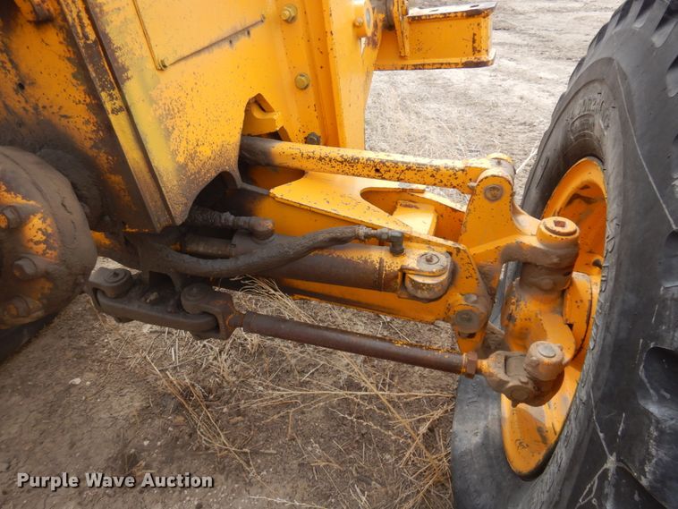 image for item KU9712 1991 John Deere 770BH  motor grader