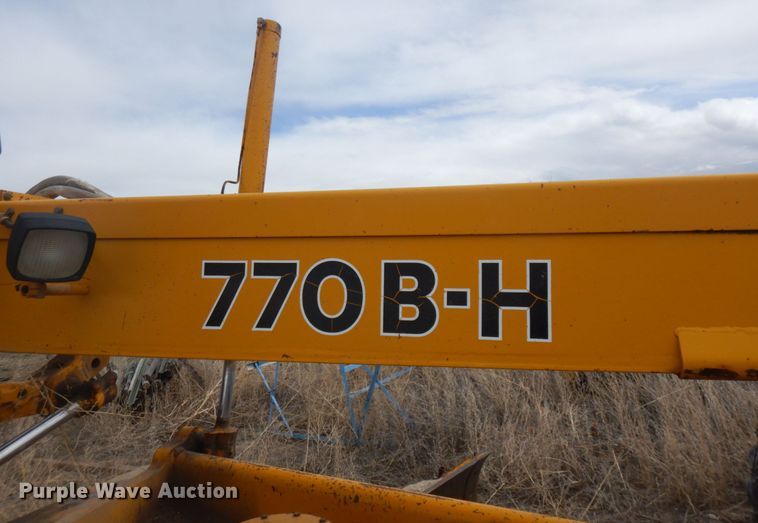 image for item KU9712 1991 John Deere 770BH  motor grader