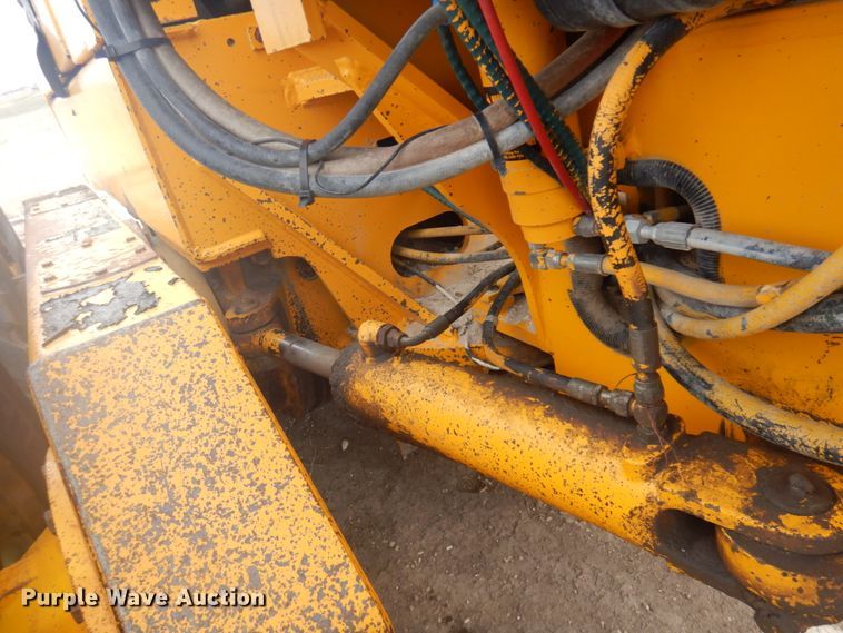 image for item KU9712 1991 John Deere 770BH  motor grader