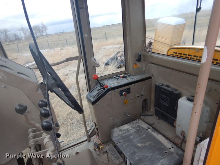 image for item KU9712 1991 John Deere 770BH  motor grader