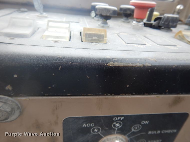 image for item KU9712 1991 John Deere 770BH  motor grader