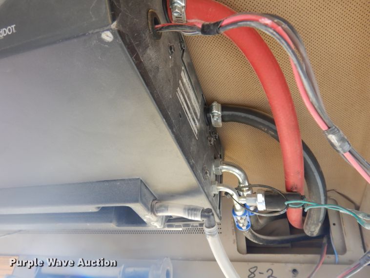 image for item KU9712 1991 John Deere 770BH  motor grader