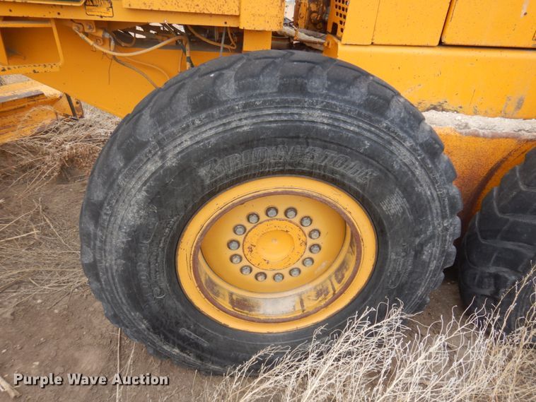 image for item KU9712 1991 John Deere 770BH  motor grader