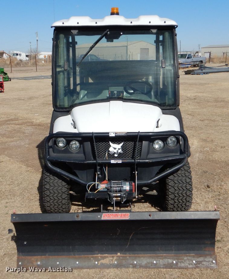 image for item LJ9884 Bobcat 2200  utility vehicle