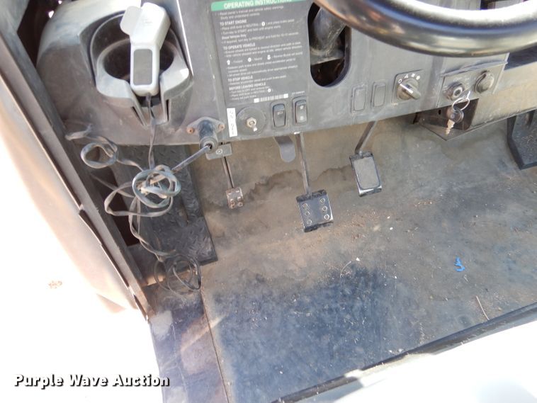 image for item LJ9884 Bobcat 2200  utility vehicle