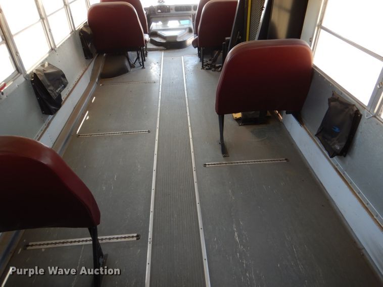 image for item LJ9887 2006 Blue Bird All American FE  school bus