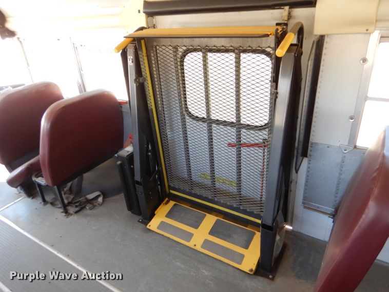 image for item LJ9887 2006 Blue Bird All American FE  school bus