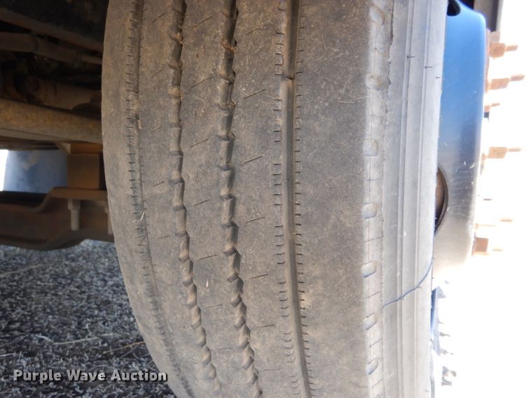 image for item LJ9887 2006 Blue Bird All American FE  school bus