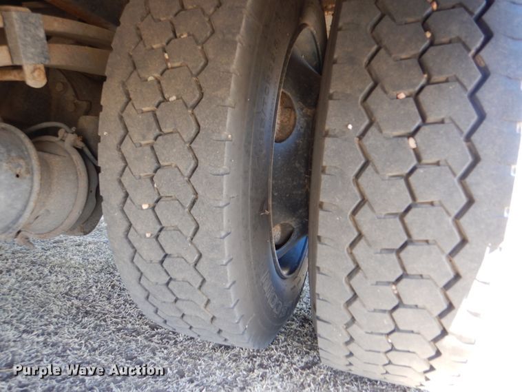 image for item LJ9887 2006 Blue Bird All American FE  school bus