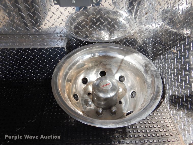 image for item LJ9928 2004 Ford E450  ambulance