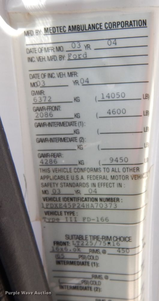 image for item LJ9928 2004 Ford E450  ambulance