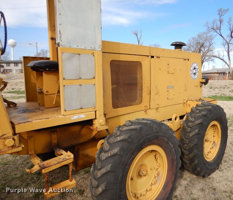 image for item LJ9946 1976 Huber F-1500M  rigid frame motor grader