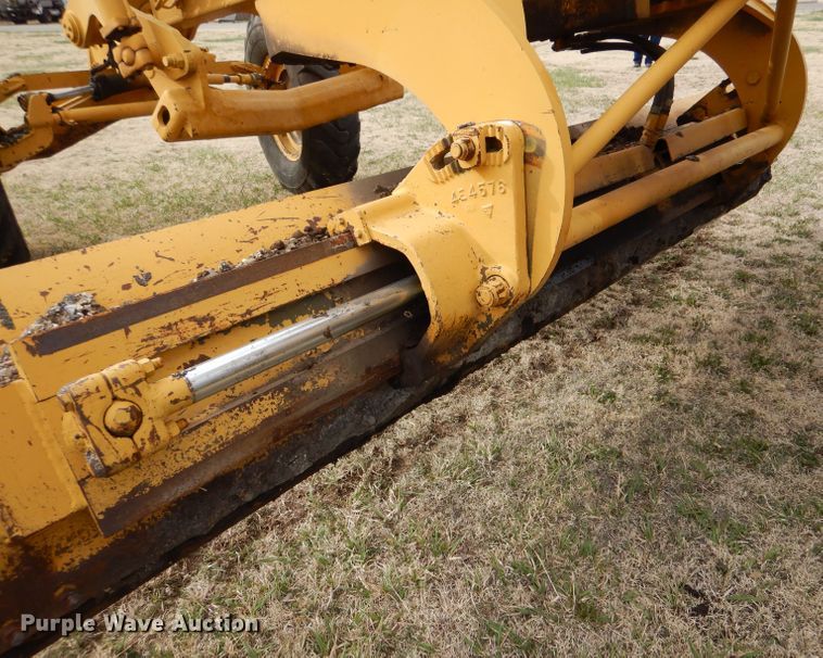 image for item LJ9946 1976 Huber F-1500M  rigid frame motor grader