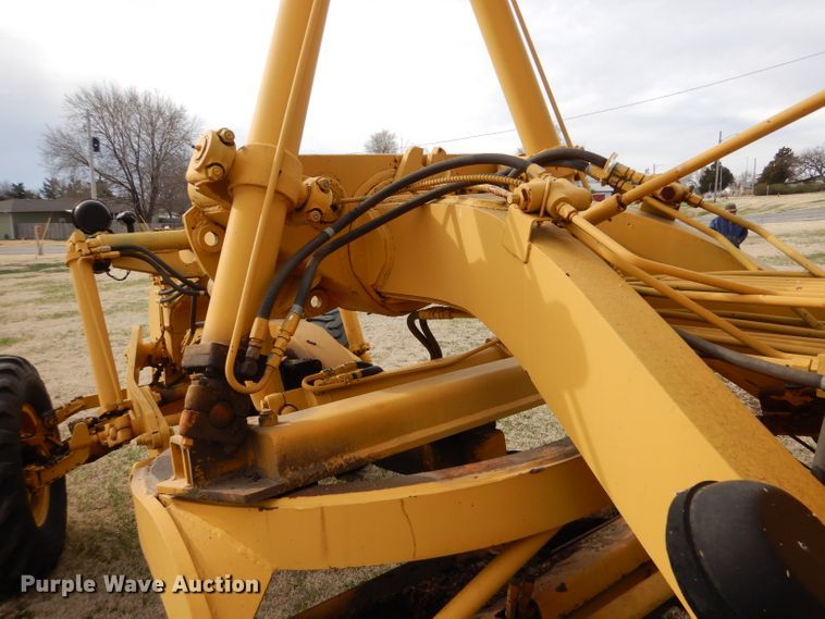 image for item LJ9946 1976 Huber F-1500M  rigid frame motor grader