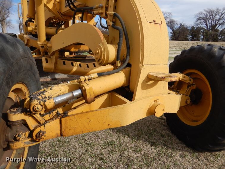 image for item LJ9946 1976 Huber F-1500M  rigid frame motor grader