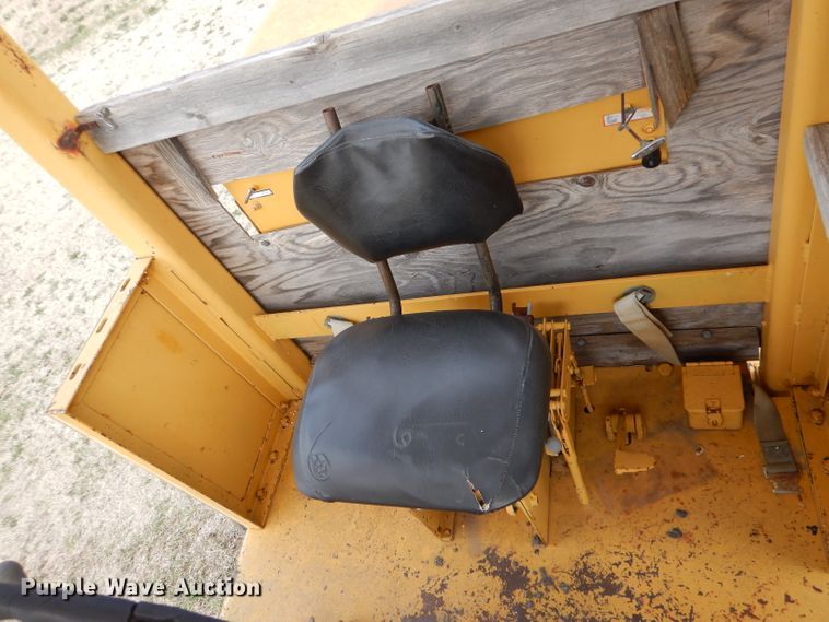 image for item LJ9946 1976 Huber F-1500M  rigid frame motor grader