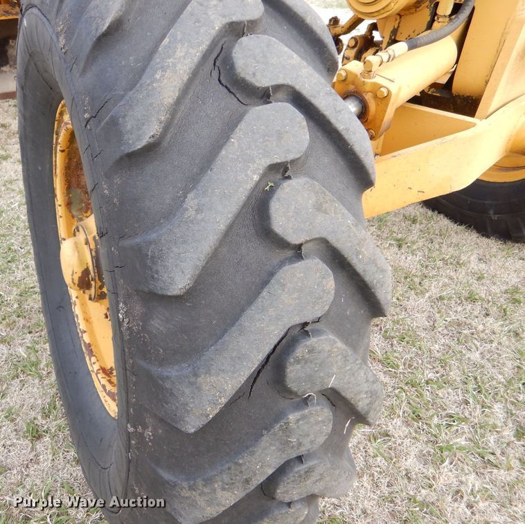 image for item LJ9946 1976 Huber F-1500M  rigid frame motor grader