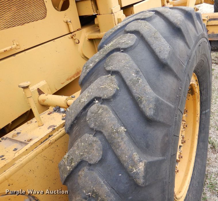 image for item LJ9946 1976 Huber F-1500M  rigid frame motor grader