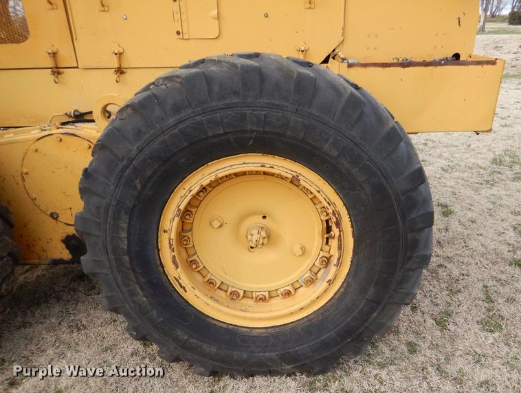 image for item LJ9946 1976 Huber F-1500M  rigid frame motor grader