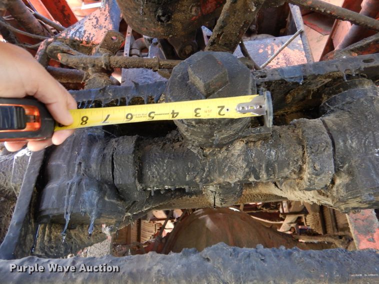 image for item LJ9947 1985 GMC Sierra 7000  oil distributor truck