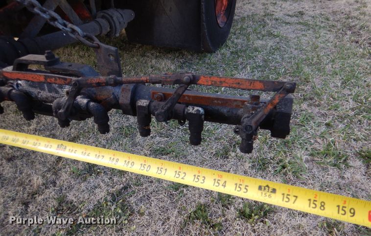 image for item LJ9947 1985 GMC Sierra 7000  oil distributor truck