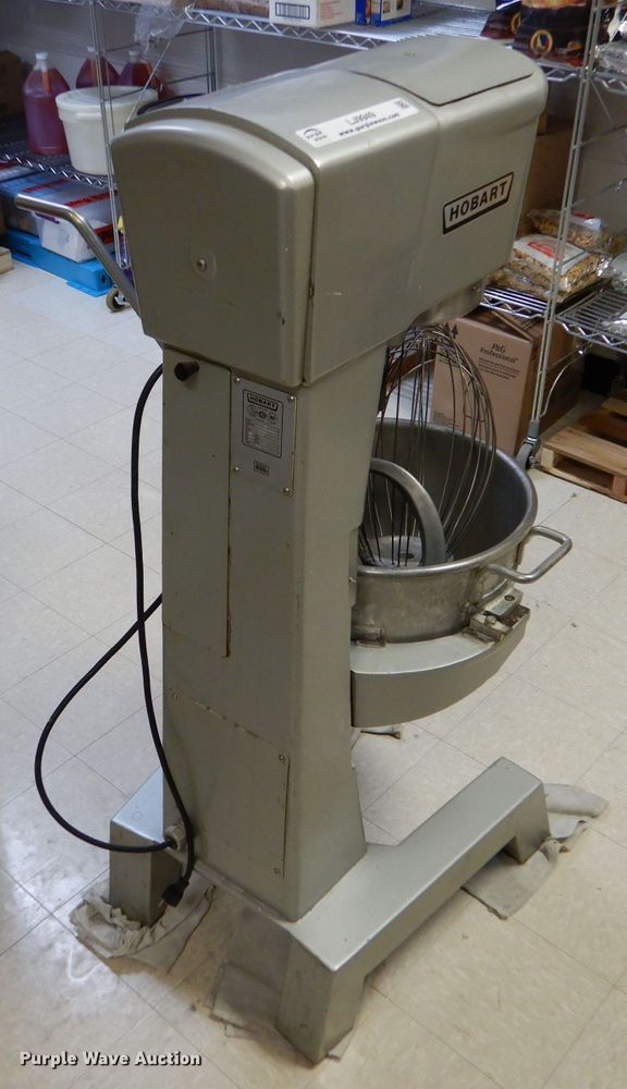 image for item LJ9949 Hobart D300  mixer