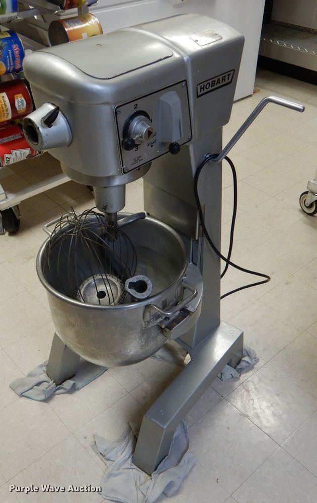 image for item LJ9949 Hobart D300  mixer
