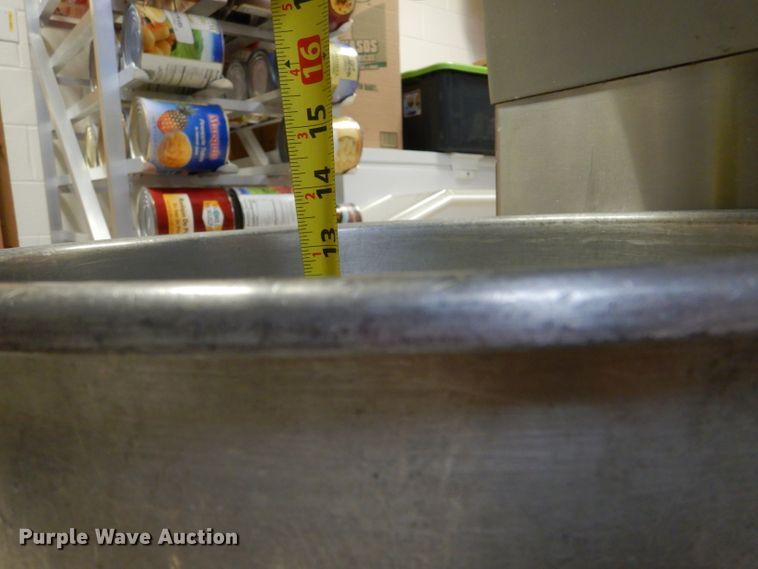 image for item LJ9949 Hobart D300  mixer