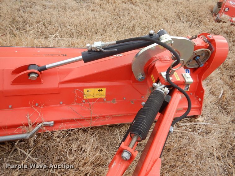 image for item LJ9953 Kuhn TB211 SELECT  flail mower