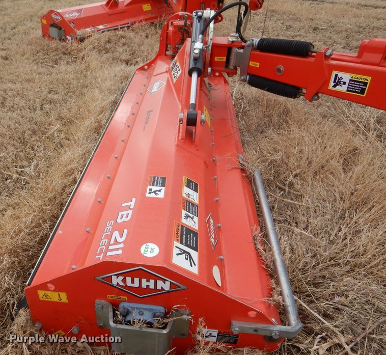 image for item LJ9953 Kuhn TB211 SELECT  flail mower