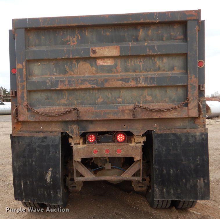 image for item LJ9955 1993 Mack RD690S  dump truck
