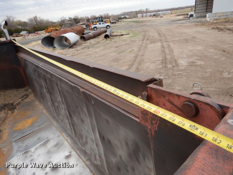 image for item LJ9955 1993 Mack RD690S  dump truck