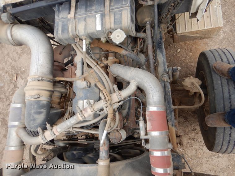 image for item LJ9955 1993 Mack RD690S  dump truck