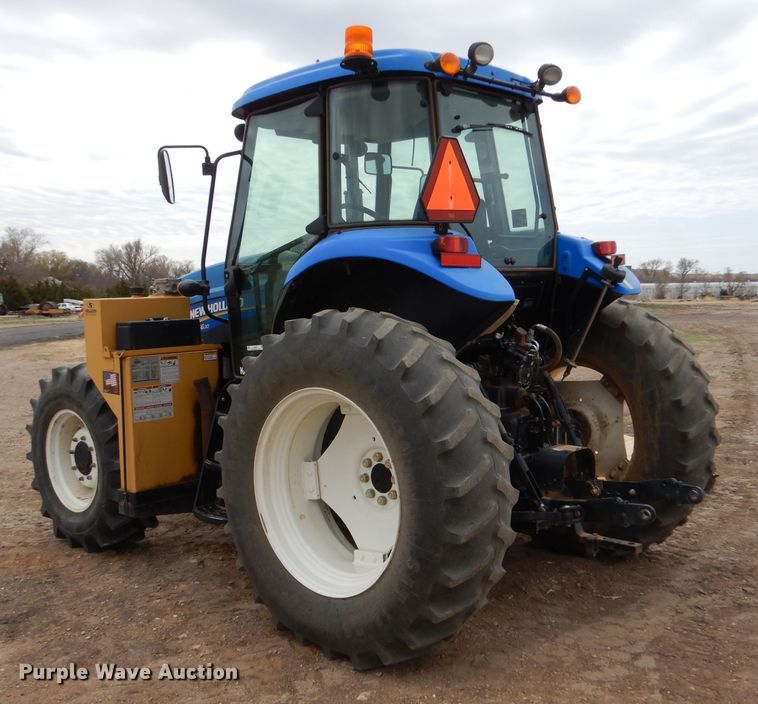 image for item LJ9956 2014 New Holland TS6.110  MFWD tractor