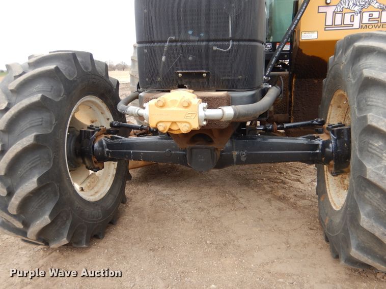 image for item LJ9956 2014 New Holland TS6.110  MFWD tractor