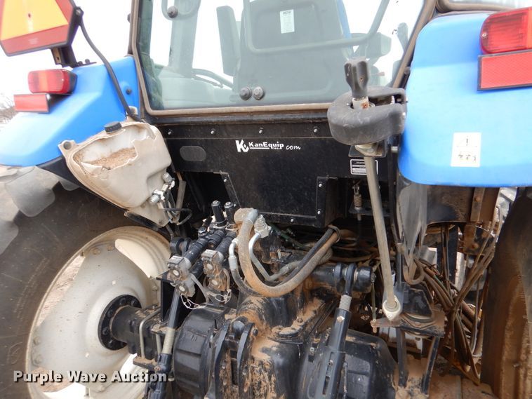 image for item LJ9956 2014 New Holland TS6.110  MFWD tractor