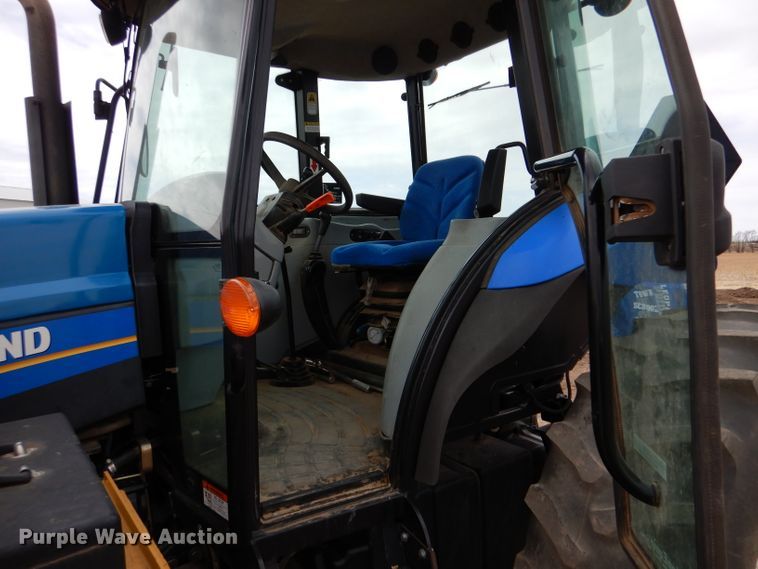 image for item LJ9956 2014 New Holland TS6.110  MFWD tractor