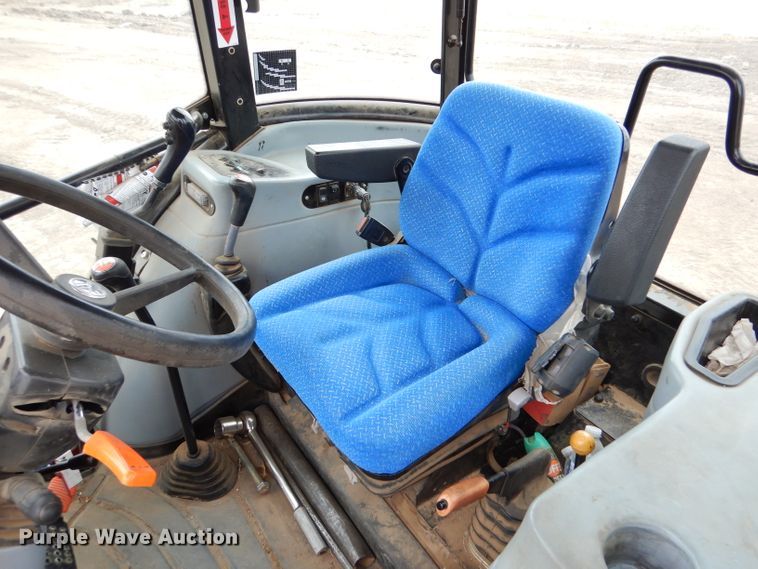 image for item LJ9956 2014 New Holland TS6.110  MFWD tractor