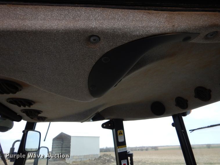 image for item LJ9956 2014 New Holland TS6.110  MFWD tractor