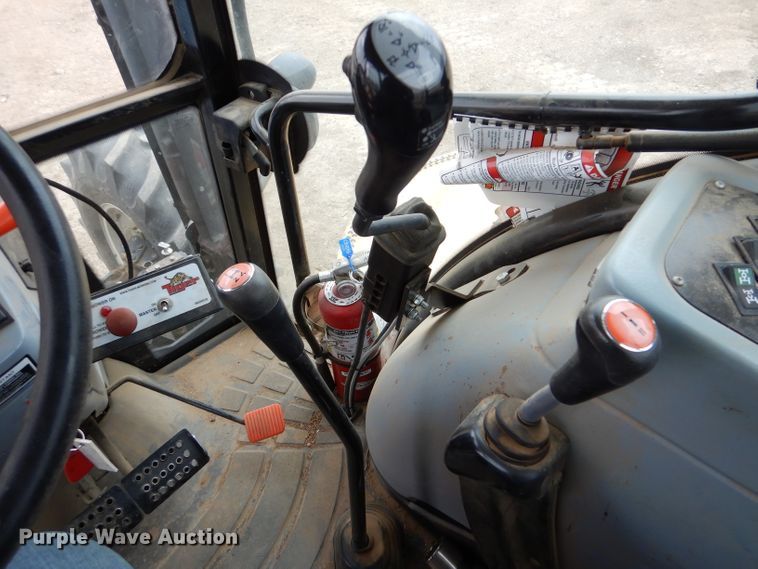 image for item LJ9956 2014 New Holland TS6.110  MFWD tractor