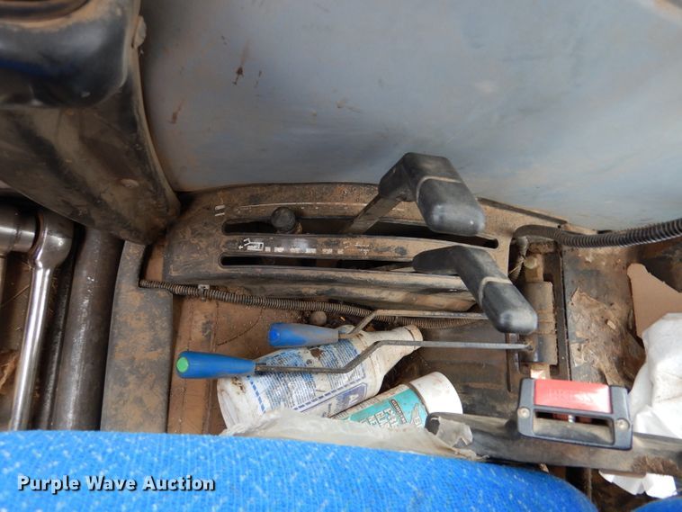 image for item LJ9956 2014 New Holland TS6.110  MFWD tractor