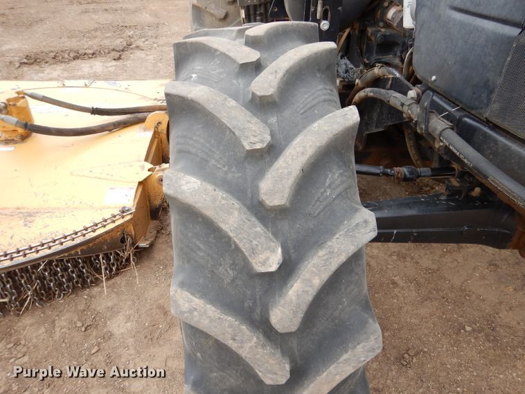 image for item LJ9956 2014 New Holland TS6.110  MFWD tractor