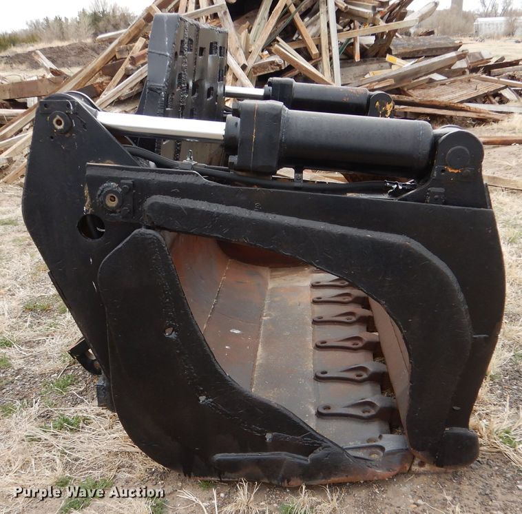 image for item LJ9957 94" W grapple bucket