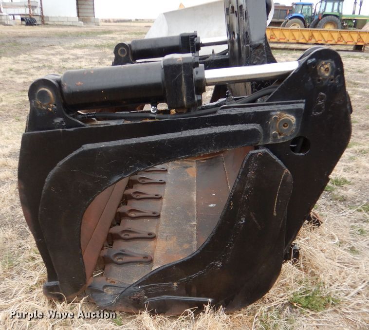 image for item LJ9957 94" W grapple bucket